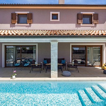 Villa Roma Near Pula For 6 People With Private Pool Jadreški 外观 照片