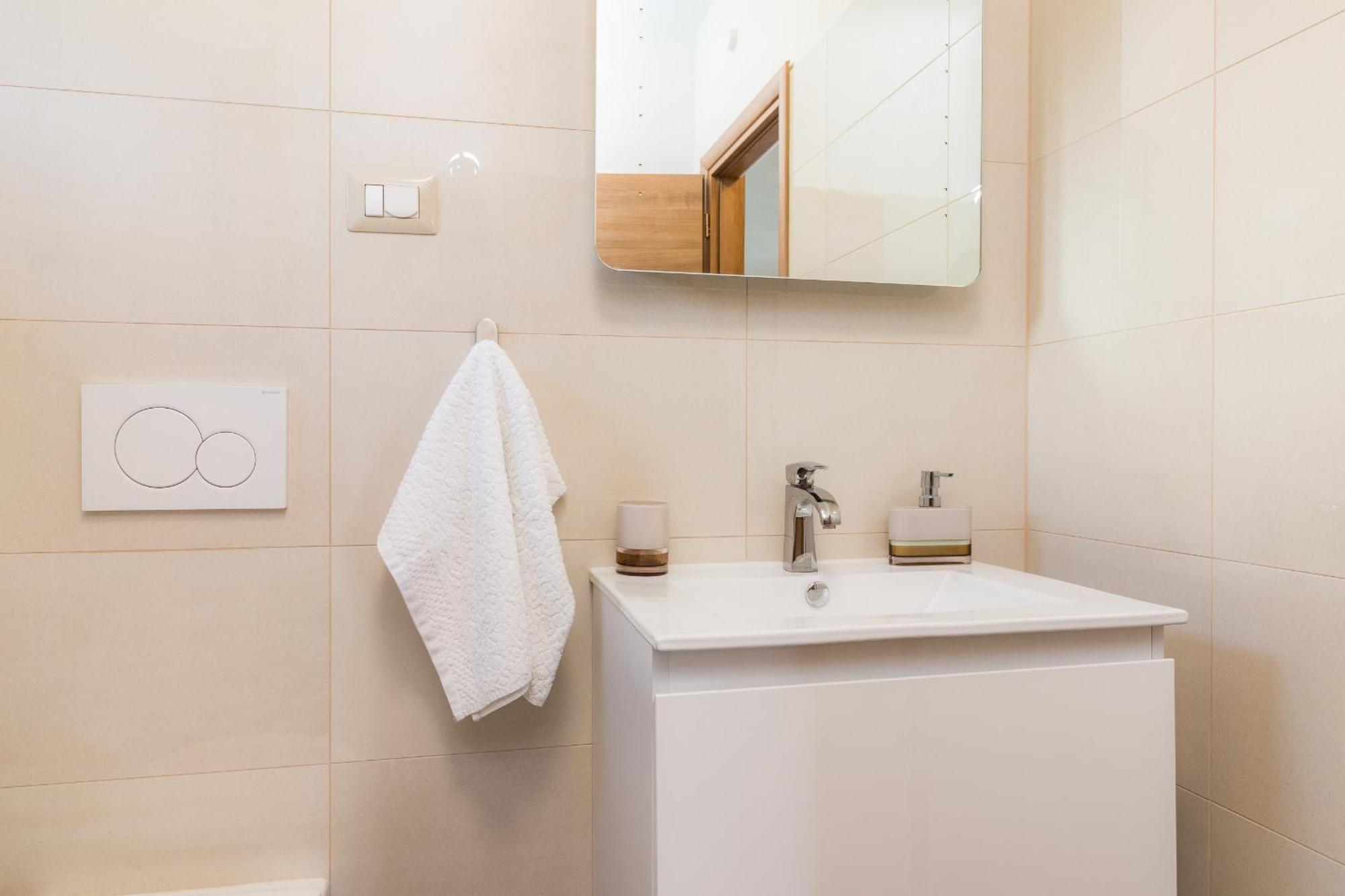 Villa Roma Near Pula For 6 People With Private Pool Jadreški 外观 照片
