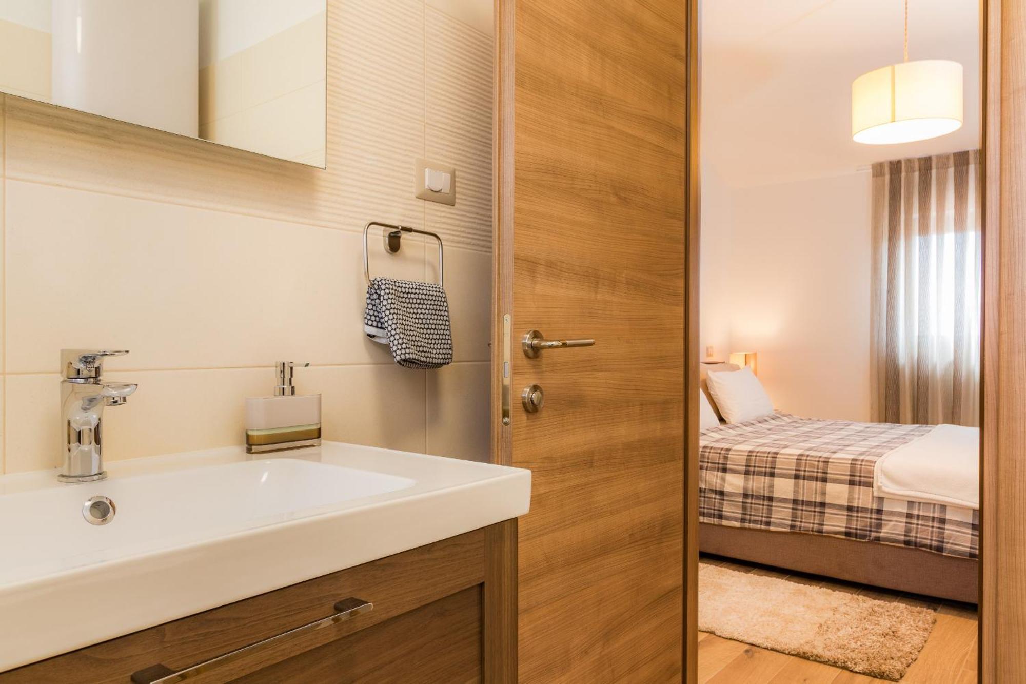 Villa Roma Near Pula For 6 People With Private Pool Jadreški 外观 照片