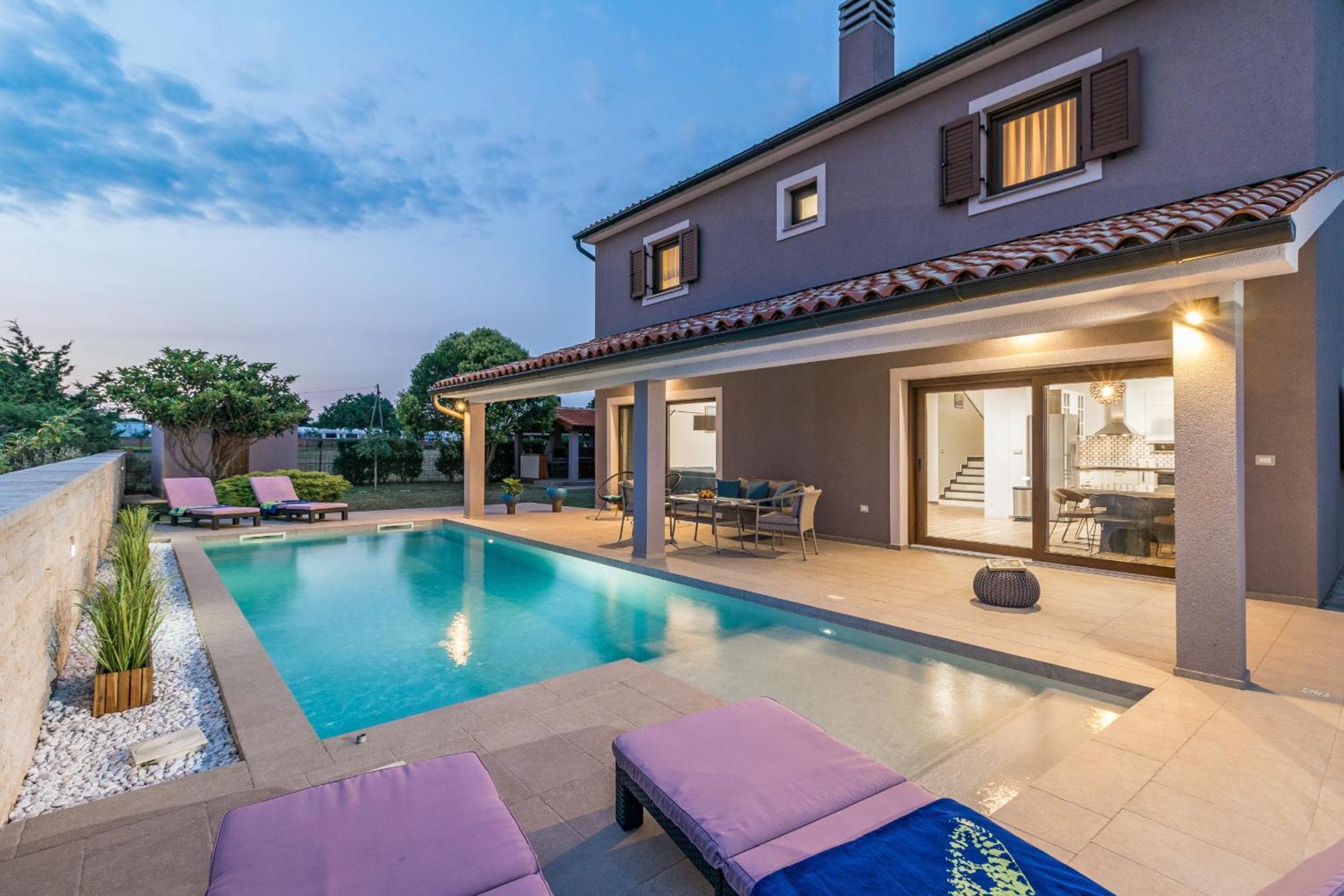 Villa Roma Near Pula For 6 People With Private Pool Jadreški 外观 照片