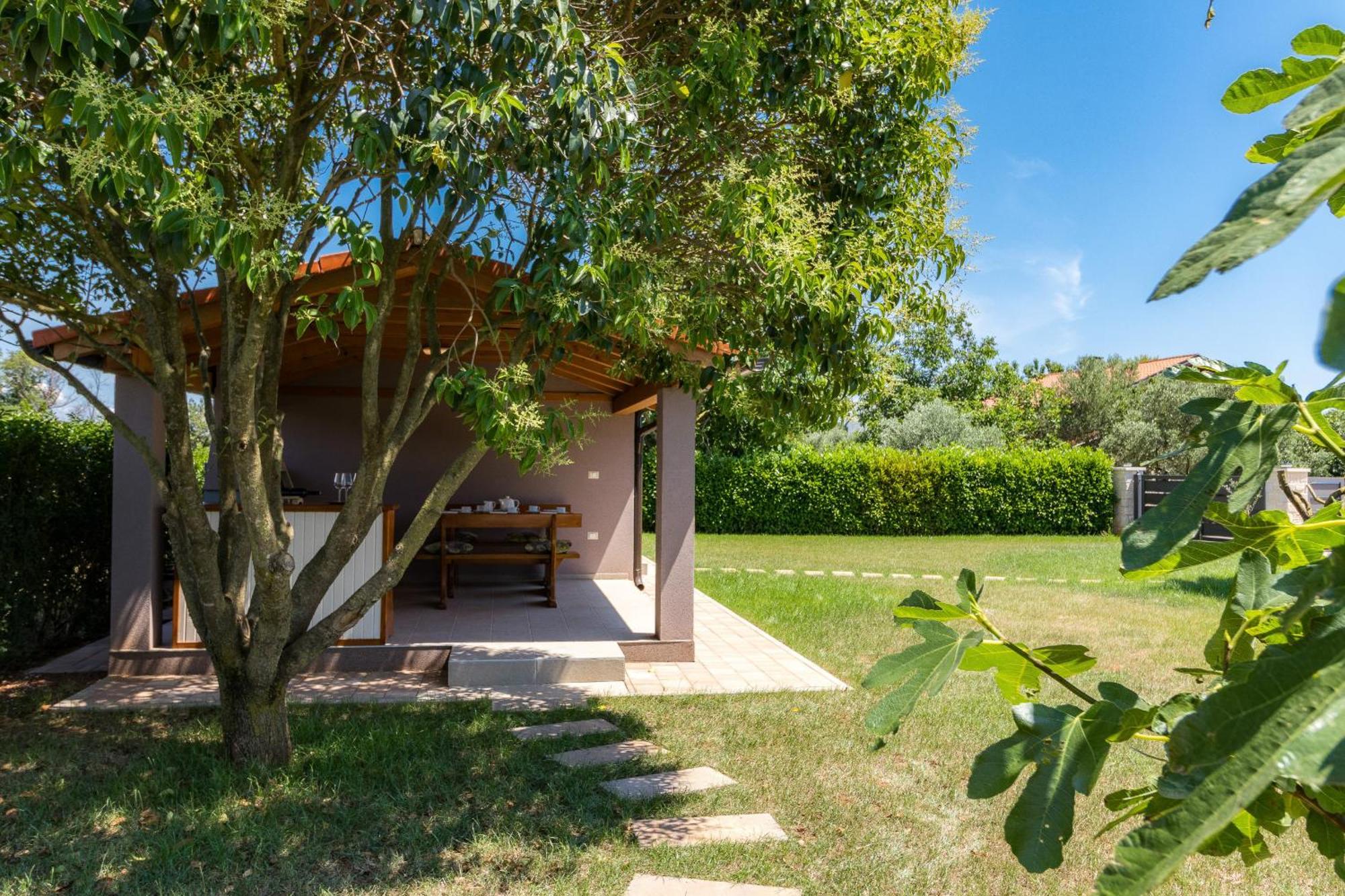 Villa Roma Near Pula For 6 People With Private Pool Jadreški 外观 照片
