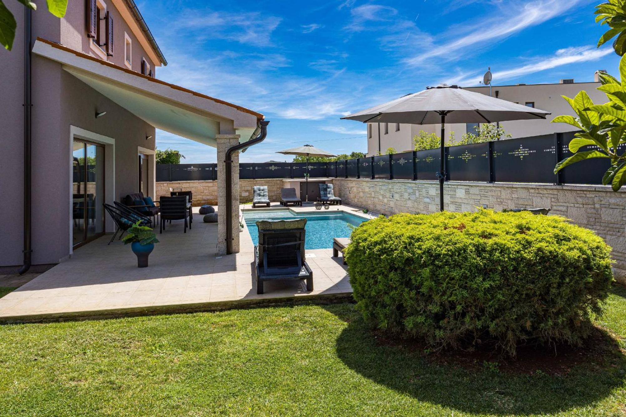 Villa Roma Near Pula For 6 People With Private Pool Jadreški 外观 照片